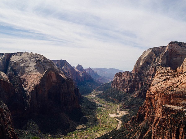 恩施大峽谷、土司城、石門河、女兒城、土家歌舞表演、汽車三日游