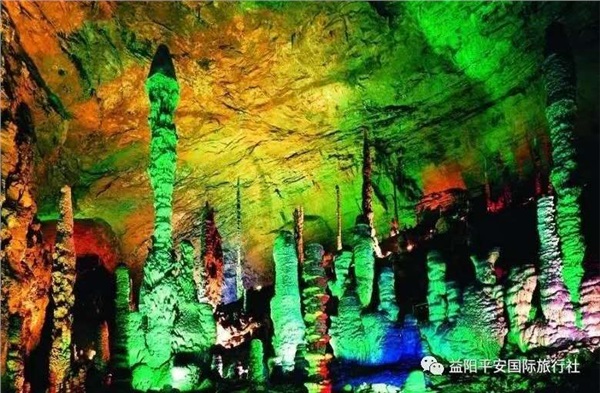 　張家界大峽谷、玻璃橋、黃龍洞品質純玩兩日游c2