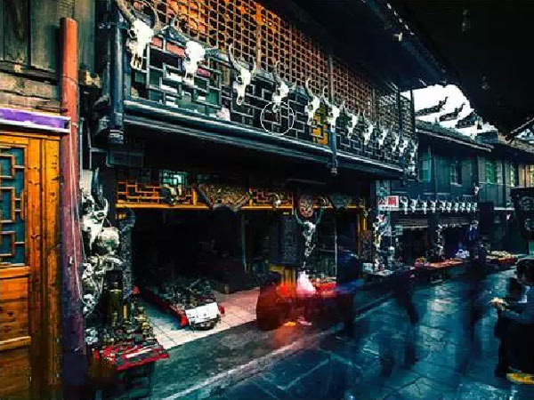 湘西芙蓉鎮(zhèn)、紅石林（坐龍峽、酉水畫廊）高品質(zhì)汽車2日游